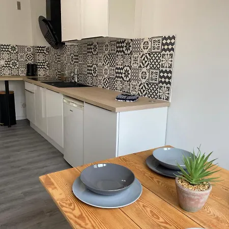 Sweet Entier Sablon Gare 75 M2 게스트하우스